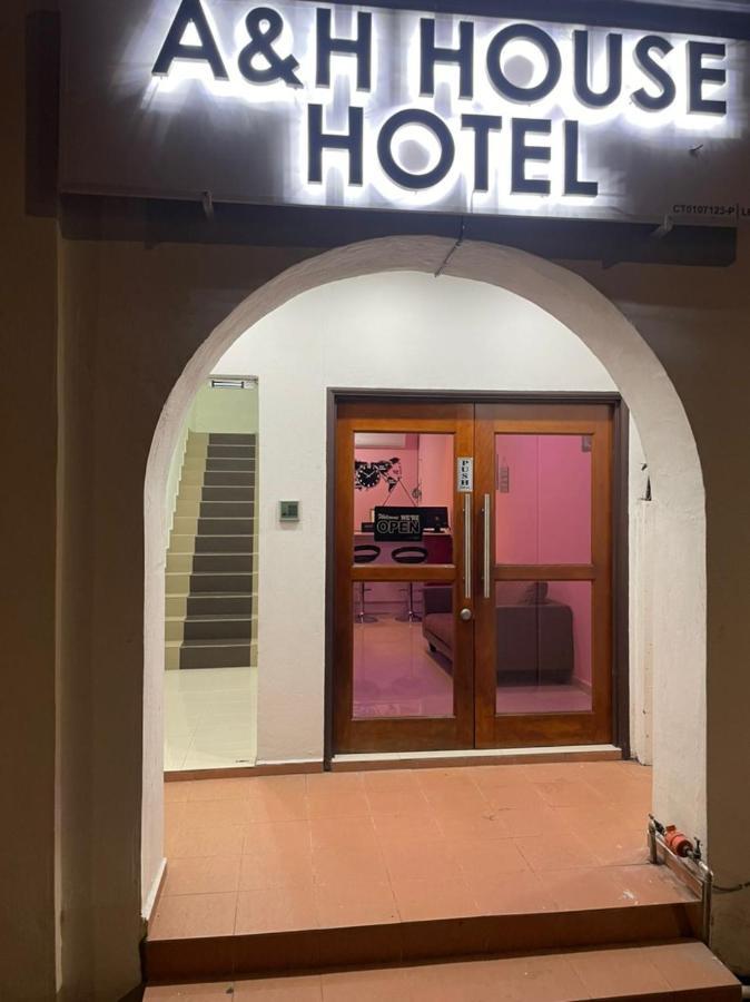 A&H House Hotel Malacca Bagian luar foto
